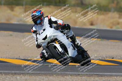 media/Oct-03-2022-Moto Forza (Mon) [[5f077a3730]]/Intermediate Group/Session 3 (Turn 3)/